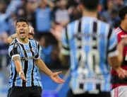 Suárez completa 40 dias sem gol pelo Grêmio e atinge maior jejum desde chegada ao clube