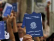 Desemprego no Brasil cai para 7,9% e renda média cresce, diz PNAD Contínua