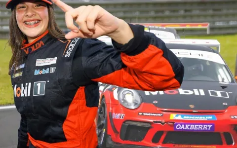 Piloto Antonella Bassani, patrocinada pela Volda, disputará o Porsche Cup C6 Bank neste domingo
