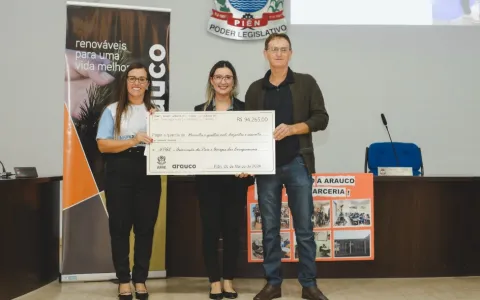 Arauco entrega cheques simbólicos a associações de Piên e Jaguariaíva, no Paraná
