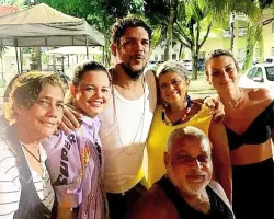 Edson Ferreira celebrou os dez anos do Gente que Brilha na Cantina dos Artistas