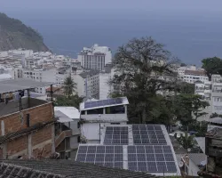 Casas com placas solares já têm quase capacidade de uma Itaipu