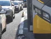 Mulher é atropelada por ônibus do transporte público em Uberlândia